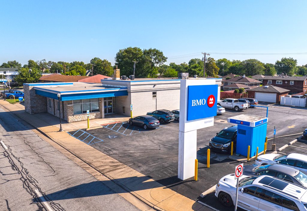 NNN BMO HARRIS BANK | 6.5 YRS REMAINING