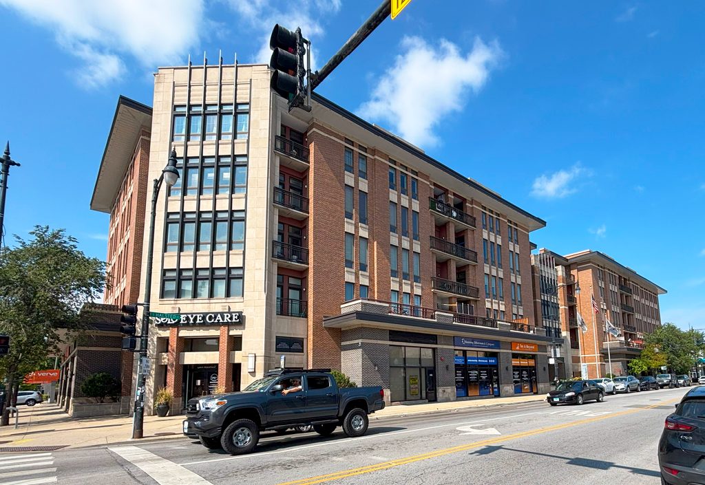 BRIDGEPORT PLAZA RETAIL CENTER