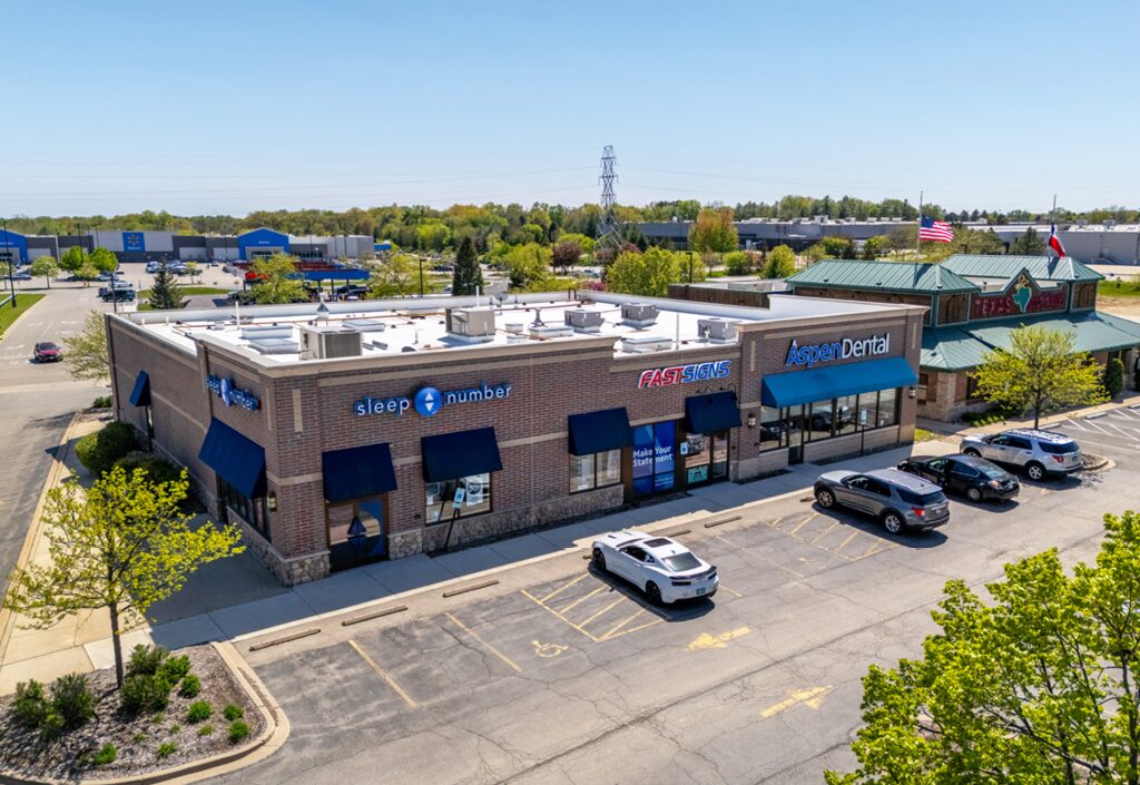 THREE-TENANT WALMART OUTLOT
