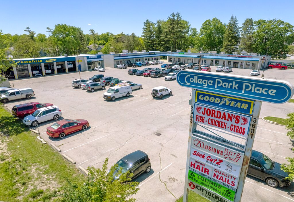 COLLEGE PARK SHOPPING CENTER | ANCHORED BY GOODYEAR