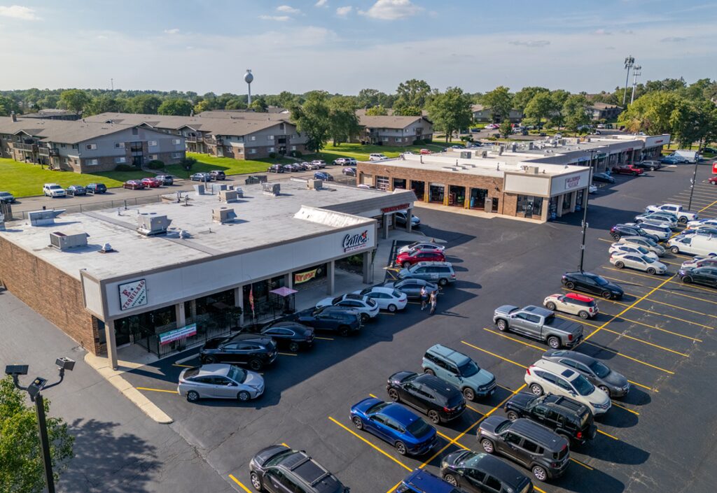 SOMERSET PLAZA | UNANCHORED STRIP RETAIL